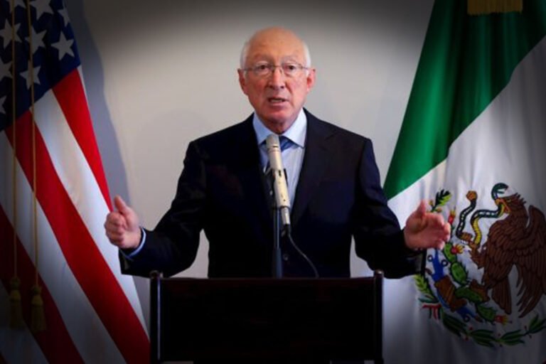 Tres puntos para solucionar la migración: Ken Salazar