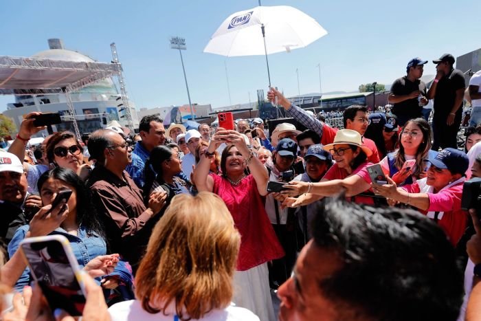 “Está cabrón el sol, pero está más cabrón seguir con seis años de Morena”: Xóchitl Gálvez