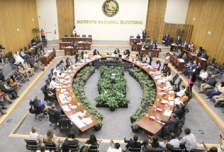 El bajo nivel de los partidos políticos