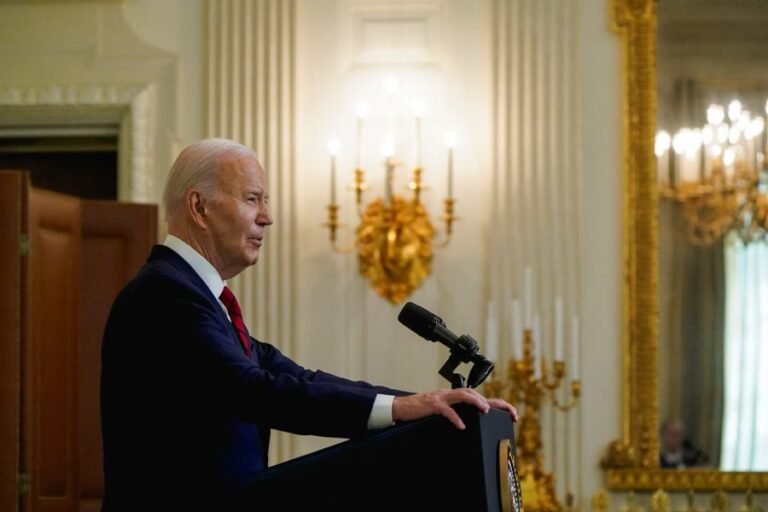 BIDEN FIRMA AYUDA A UCRANIA Y PAQUETE DE PROHIBICIÓN A TIKTOK