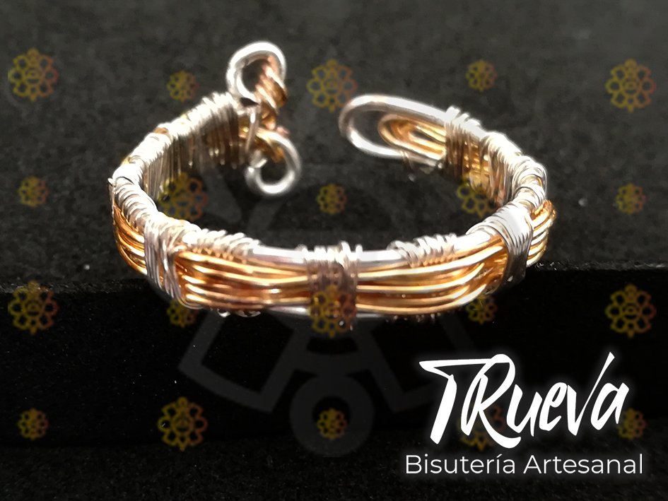 Anillo tramado grande dorado y plateado ajustable - Image 6