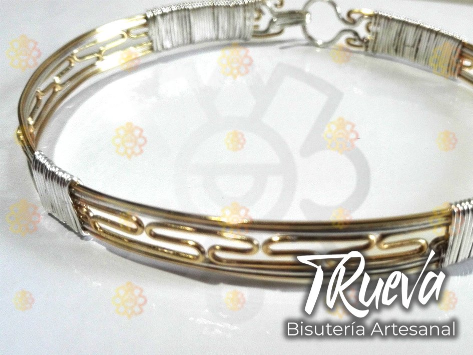 Brazalete con grecas XL