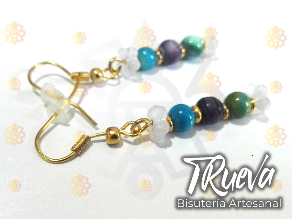 Pendientes de abalorios y flor - Image 4