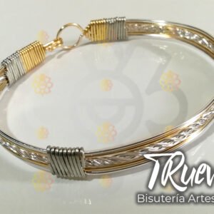 01 - Brazalete TRueba trenzado tipo C dorada y plateado artesanal