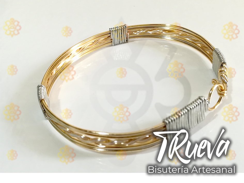03 - Brazalete TRueba trenzado tipo B dorada con plateado artesanal - Image 2