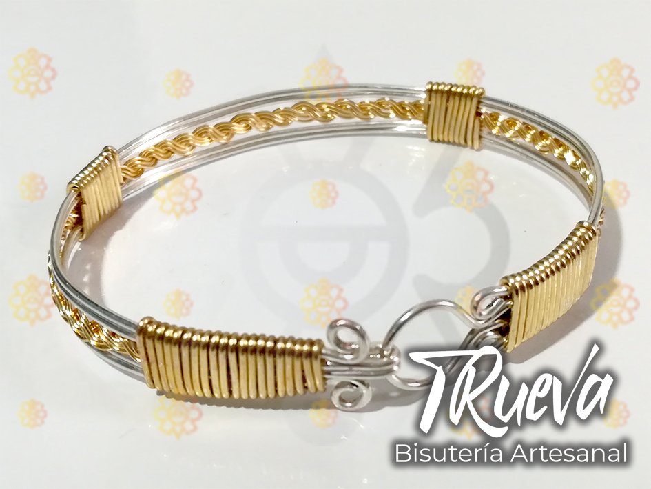 04 - Brazalete TRueba trenzado tipo A dorada con plateado artesanal - Image 3